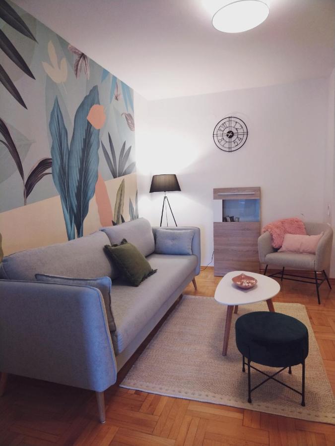 Apartments Radmila Porec Exterior photo